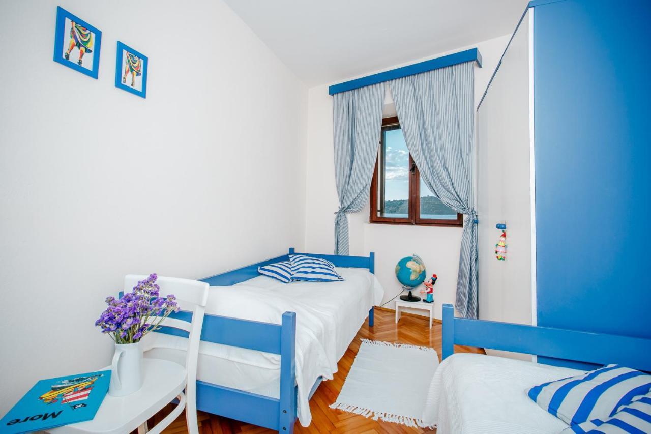 Apartman Uz More 维斯 外观 照片