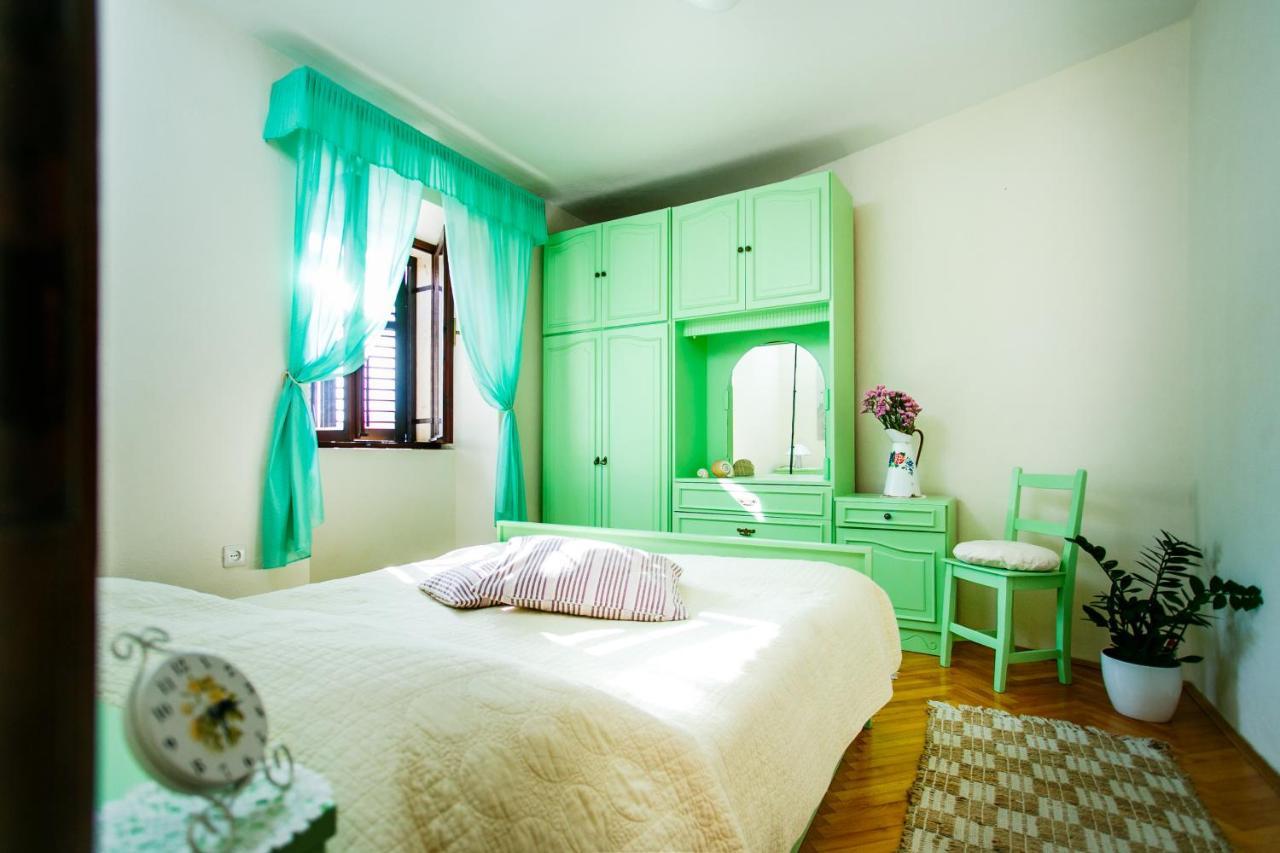 Apartman Uz More 维斯 外观 照片